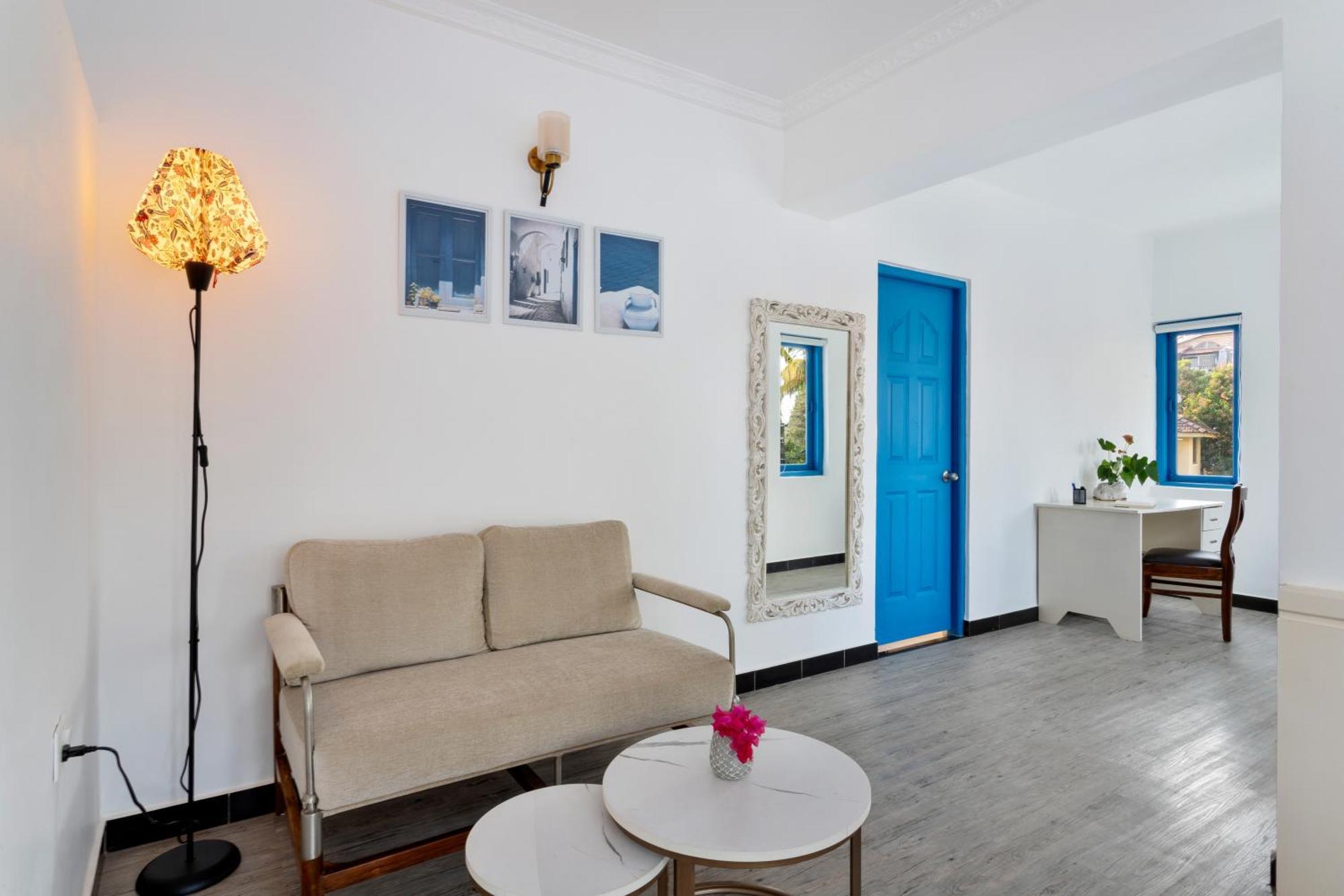 Azalea By Stone Wood Premier Hotel Varca Exterior photo